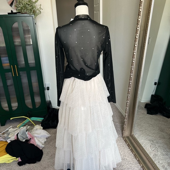 Sheer Top with studs - Picture 2 of 6